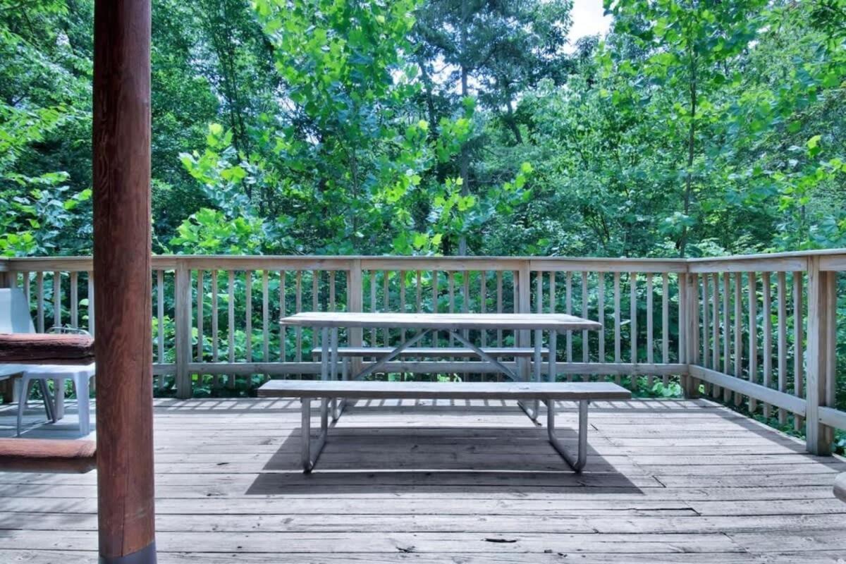 Secluded Rustic Cabin With Views Bloomington Luaran gambar